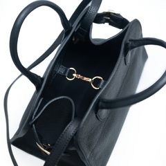 Чорна сумка шкіряна PEGGY 06244